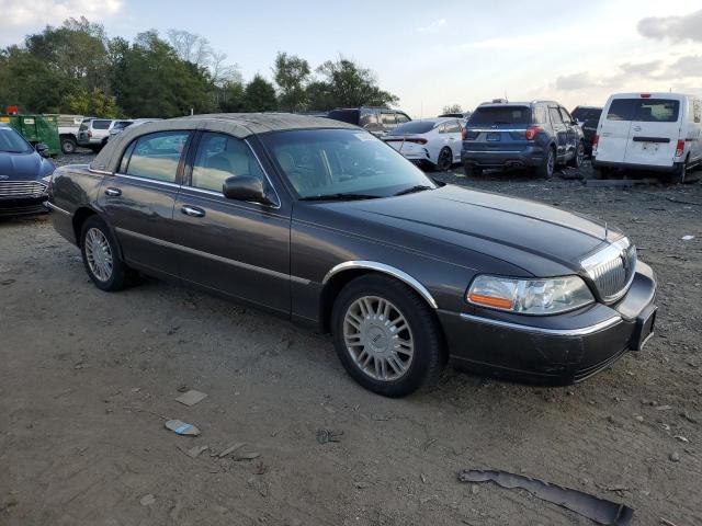 1LNHM82W76Y604948 - 2006 LINCOLN TOWN CAR SIGNATURE LIMITED BROWN photo 4