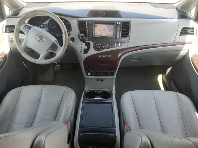 5TDYK3DC6CS245180 - 2012 TOYOTA SIENNA XLE GRAY photo 8