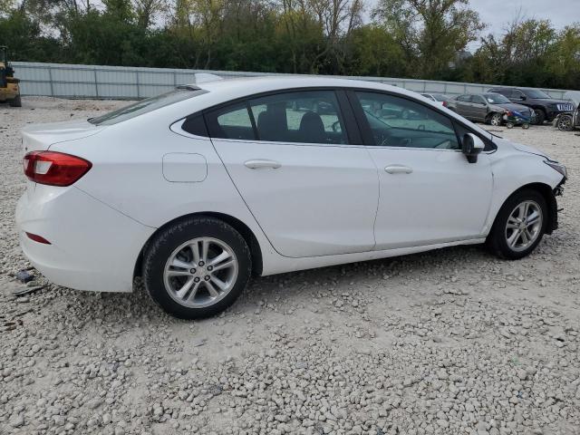 1G1BE5SM0J7123824 - 2018 CHEVROLET CRUZE LT WHITE photo 3