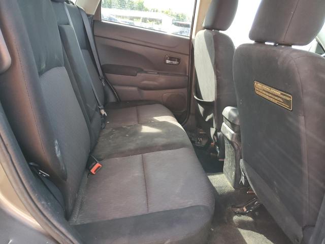 JA4AP3AU7JZ026492 - 2018 MITSUBISHI OUTLANDER ES ნაცრისფერი ფოტო 11