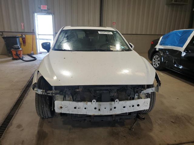 3MZBN1M37JM180254 - 2018 MAZDA 3 GRAND TOURING WHITE photo 5