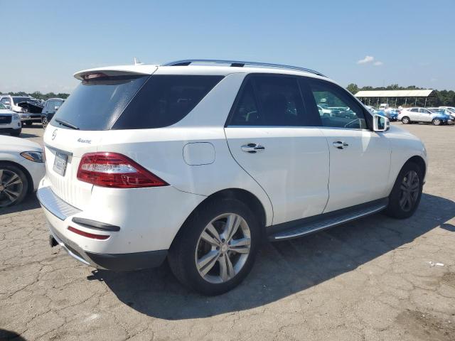 4JGDA5HB4FA470130 - 2015 MERCEDES-BENZ ML 350 4MATIC WHITE photo 3