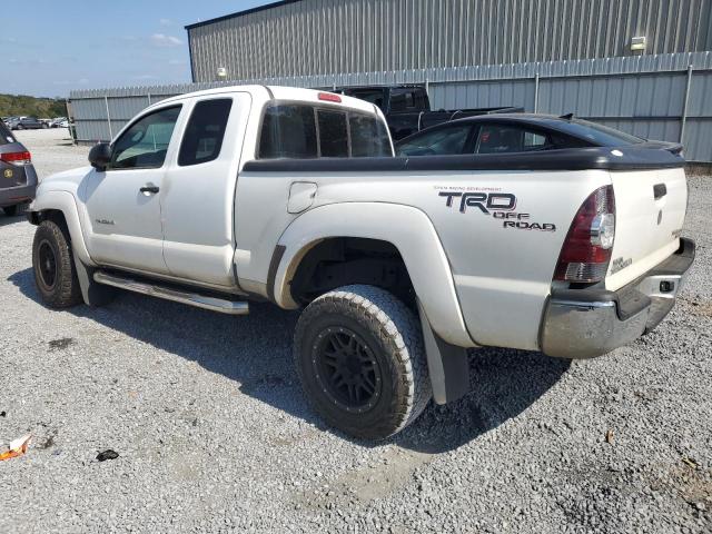 5TFTX4GN3BX003454 - 2011 TOYOTA TACOMA PRERUNNER ACCESS CAB WHITE photo 2