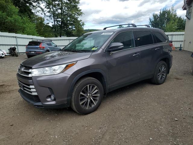 2019 TOYOTA HIGHLANDER SE, 