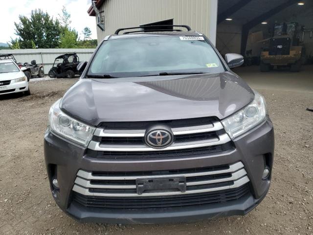 5TDJZRFH4KS629658 - 2019 TOYOTA HIGHLANDER SE GRAY photo 5
