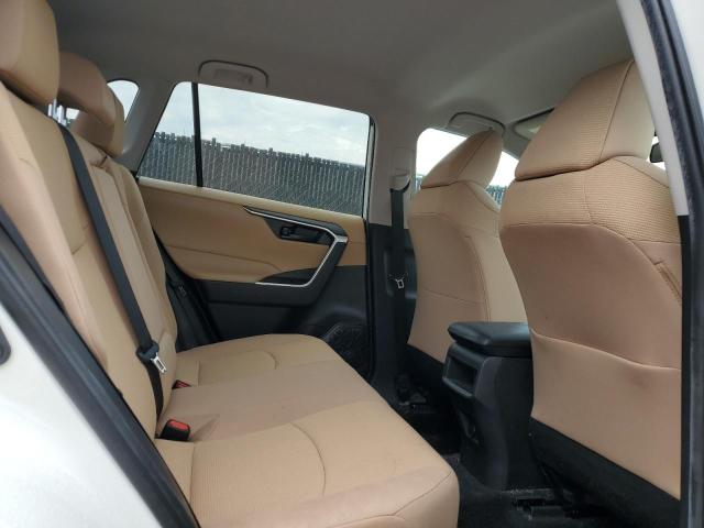 2T3H1RFV4MC130065 - 2021 TOYOTA RAV4 LE WHITE photo 11