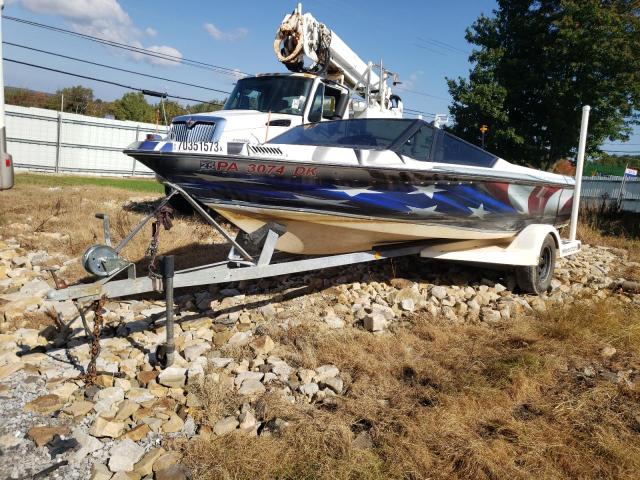 MBCSACK2J687 - 1987 MAST CRAFT BOAT WHITE photo 2