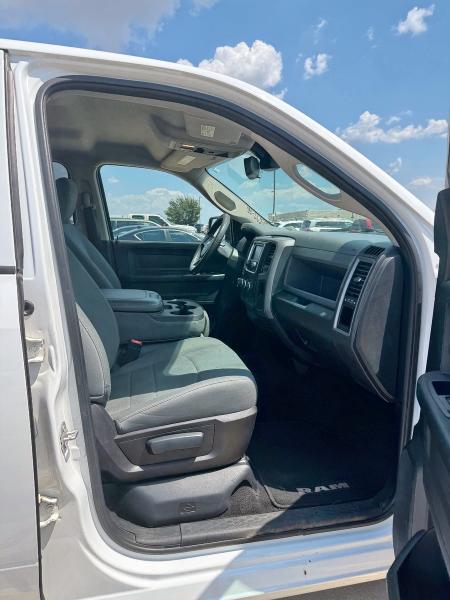 1C6RR7FT8GS212433 - 2016 RAM 1500 ST WHITE photo 5