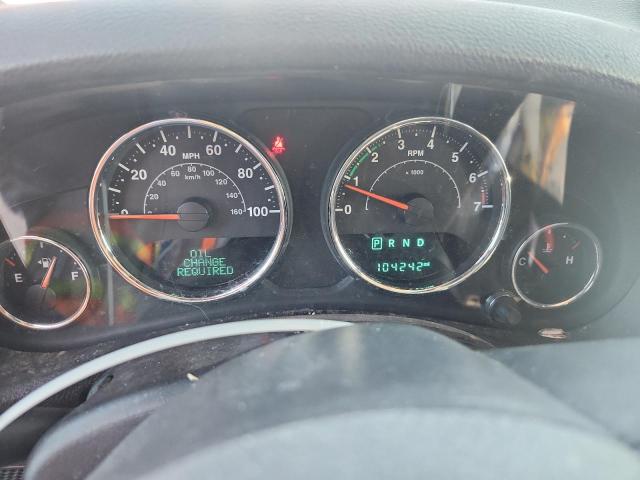 1C4BJWDG8HL725839 - 2017 JEEP WRANGLER UNLIMITED SPORT RED photo 9