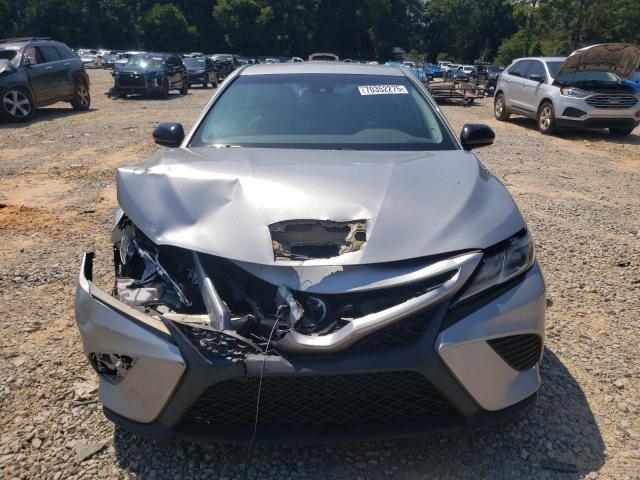 4T1B11HK9KU285547 - 2019 TOYOTA CAMRY L SILVER photo 5