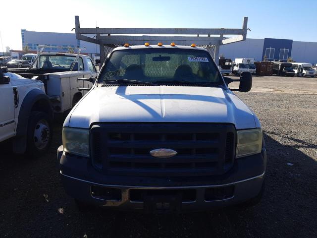 1FDXF46P37EA68701 - 2007 FORD F450 SUPER DUTY WHITE photo 5