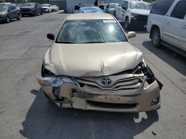 4T1BF3EK8BU145698 - 2011 TOYOTA CAMRY BASE GOLD photo 5