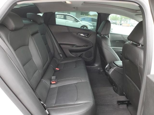 1G1ZE5SXXJF262647 - 2018 CHEVROLET MALIBU PREMIER WHITE photo 10