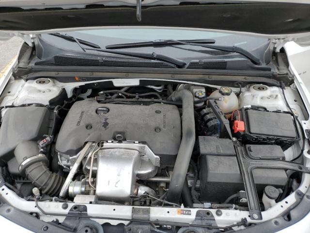 1G1ZE5SXXJF262647 - 2018 CHEVROLET MALIBU PREMIER WHITE photo 11