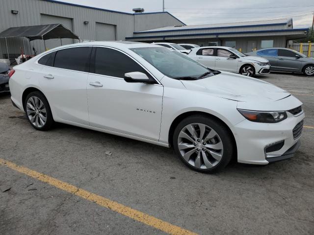 1G1ZE5SXXJF262647 - 2018 CHEVROLET MALIBU PREMIER WHITE photo 4