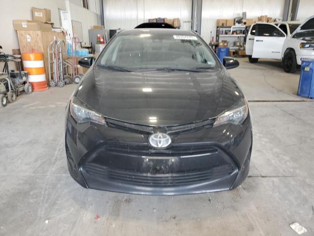 2T1BURHE1JC090834 - 2018 TOYOTA COROLLA L BLACK photo 5