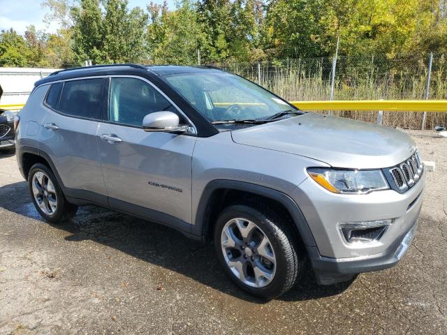 3C4NJDCB7MT503511 - 2021 JEEP COMPASS LIMITED Gümüş fotoğraf 4