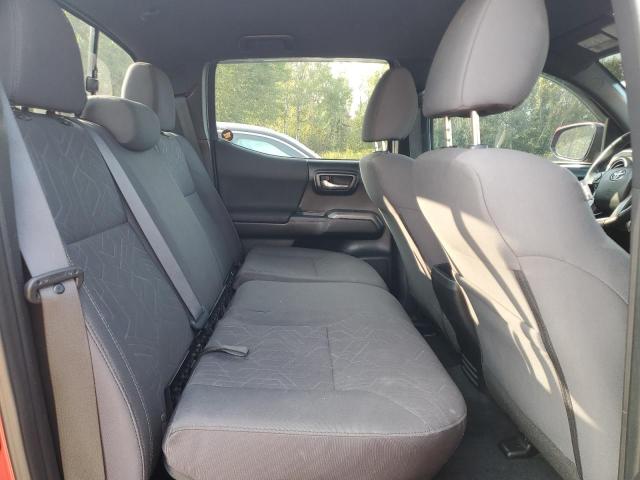 5TFDZ5BNXGX011795 - 2016 TOYOTA TACOMA DOUBLE CAB RED photo 10