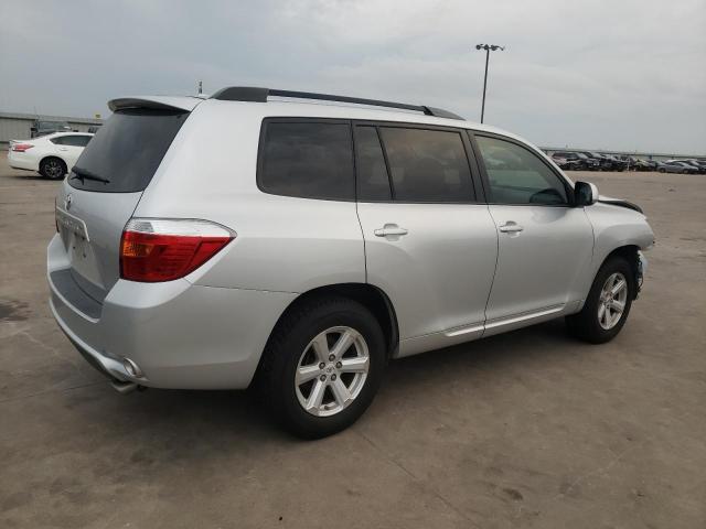 5TDKK3EH6AS012896 - 2010 TOYOTA HIGHLANDER SE SILVER photo 3