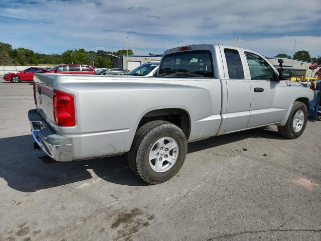 1D7HE42K36S669084 - 2006 DODGE DAKOTA SLT SILVER photo 3