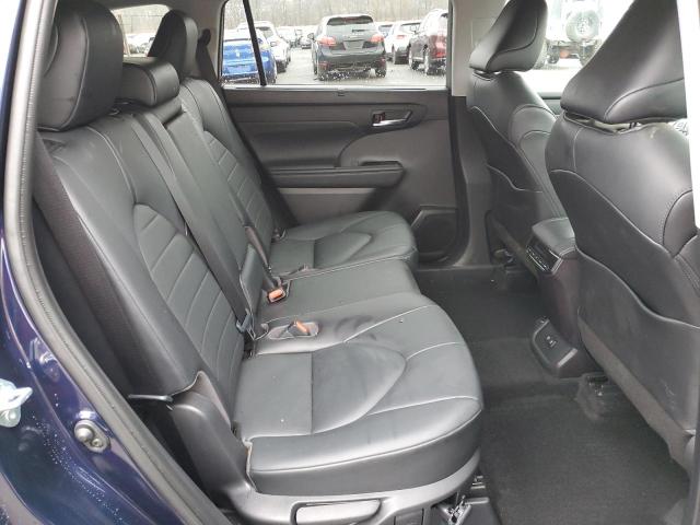 5TDGZRBH9MS553082 - 2021 TOYOTA HIGHLANDER XLE BLUE photo 11