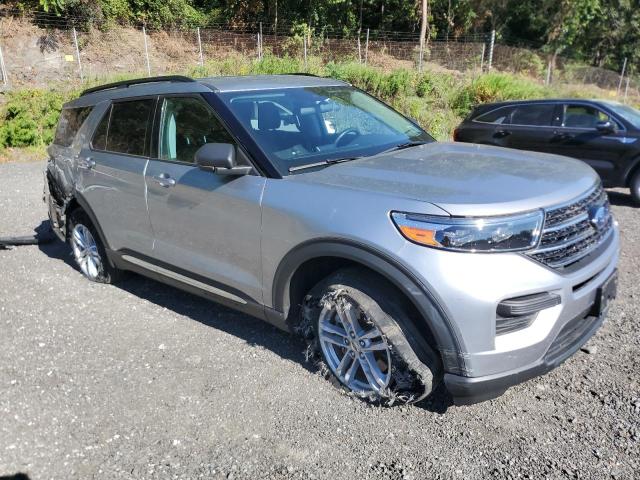 1FMSK8DH7MGB38368 - 2021 FORD EXPLORER XLT Silber Foto 4