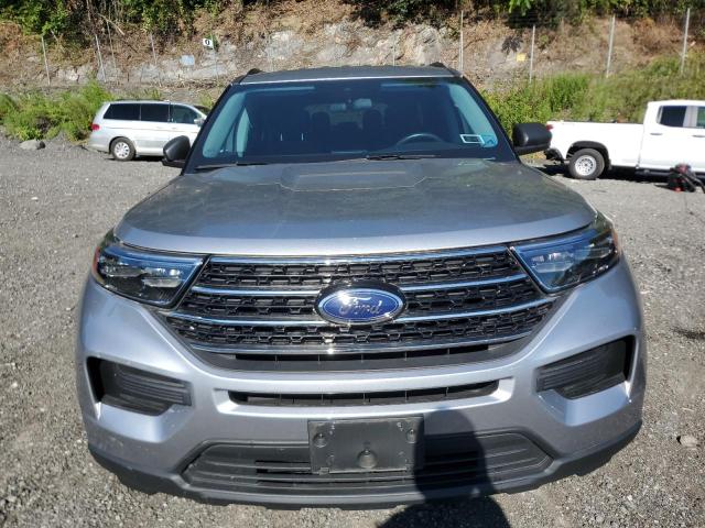 1FMSK8DH7MGB38368 - 2021 FORD EXPLORER XLT Silber Foto 5