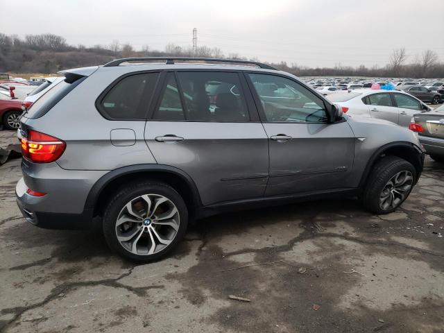 5UXZV8C57DL426513 - 2013 BMW X5 XDRIVE50I GRAY photo 3