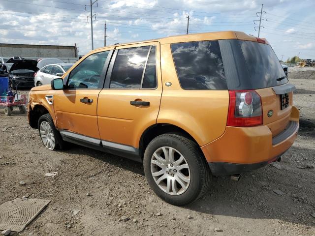 SALFP24N28H011045 - 2008 LAND ROVER LR2 SE ORANGE photo 2