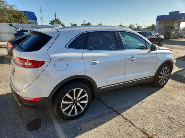 5LMCJ3D94KUL26683 - 2019 LINCOLN MKC RESERVE Белый фото 3