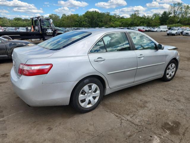 4T4BE46K49R139839 - 2009 TOYOTA CAMRY BASE Gümüş foto 3