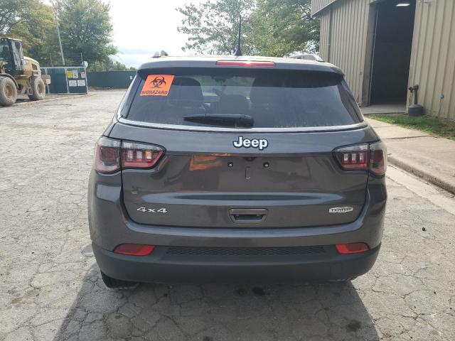 3C4NJDBN9RT606903 - 2024 JEEP COMPASS LATITUDE Grau Foto 6