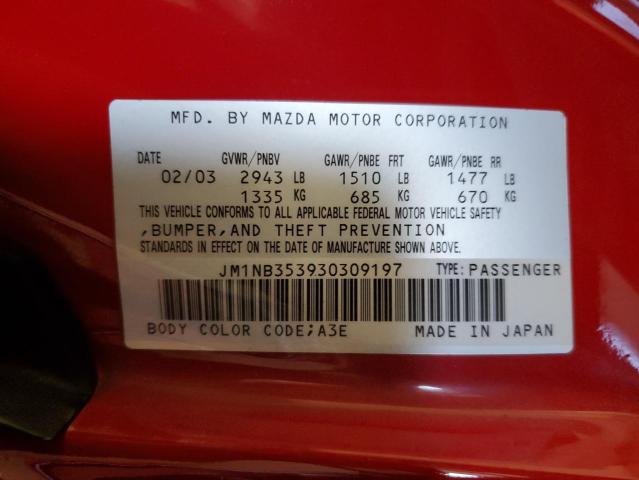 JM1NB353930309197 - 2003 MAZDA MX-5 MIATA BASE RED photo 12