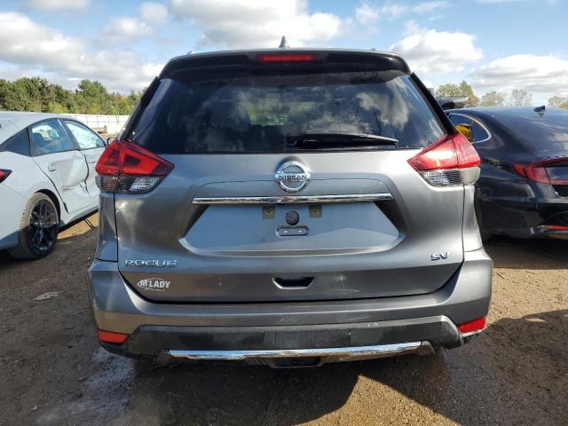 KNMAT2MT4JP565582 - 2018 NISSAN ROGUE S GRAY photo 6