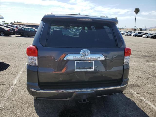 JTEBU5JR8D5145797 - 2013 TOYT 4RUNNER SR5 GRAY photo 6