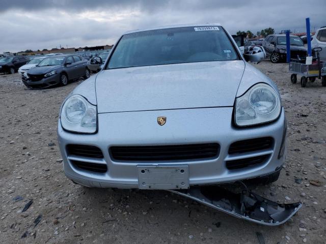 WP1AA29P45LA22357 - 2005 PORSCHE CAYENNE SILVER photo 5