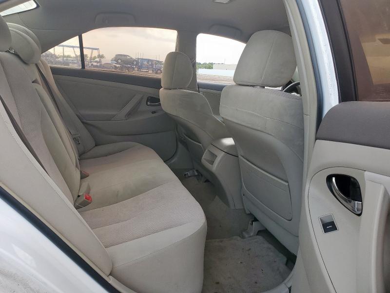 4T1BF3EK4AU513664 - 2010 TOYOTA CAMRY BASE WHITE photo 10