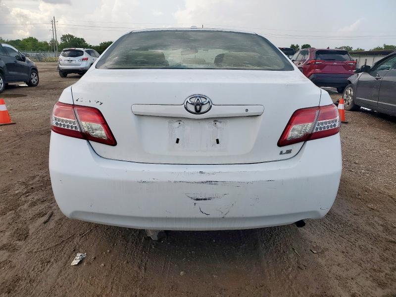 4T1BF3EK4AU513664 - 2010 TOYOTA CAMRY BASE WHITE photo 6