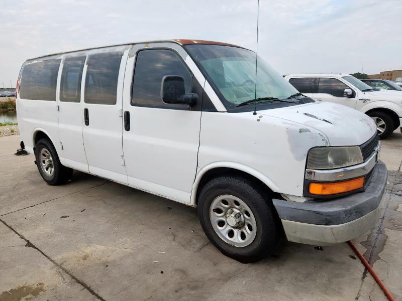 1GCFG154X81188880 - 2008 CHEVROLET EXPRESS G1 白色 照片 4