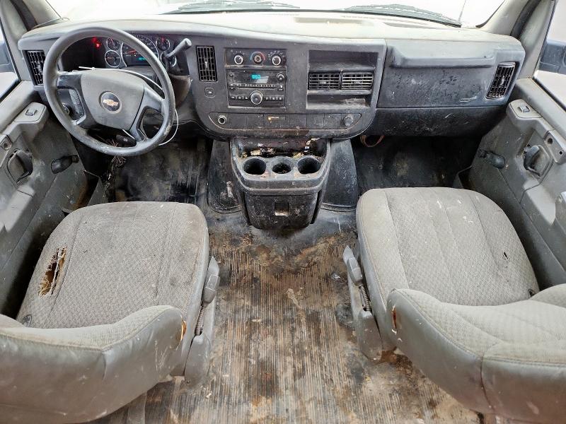 1GCFG154X81188880 - 2008 CHEVROLET EXPRESS G1 白色 照片 8