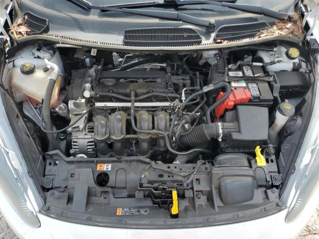 3FADP4BJ5JM109584 - 2018 FORD FIESTA SE 白色 照片 11