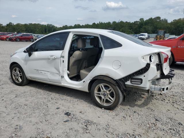 3FADP4BJ5JM109584 - 2018 FORD FIESTA SE 白色 照片 2