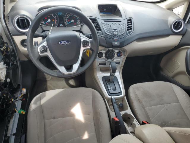 3FADP4BJ5JM109584 - 2018 FORD FIESTA SE 白色 照片 8