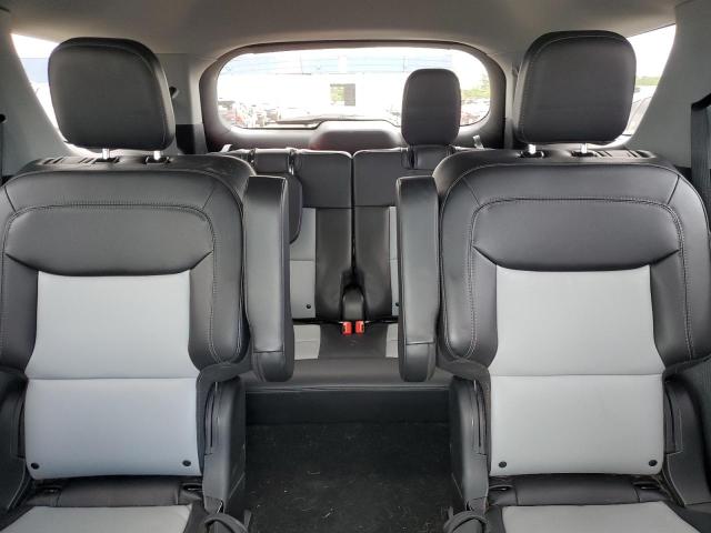 1FMSK8DHXRGA00976 - 2024 FORD EXPLORER XLT 银色 照片 10