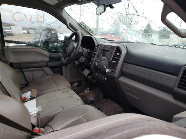 1FT7W2AT6JEC56245 - 2018 FORD F250 SUPER DUTY WHITE photo 5