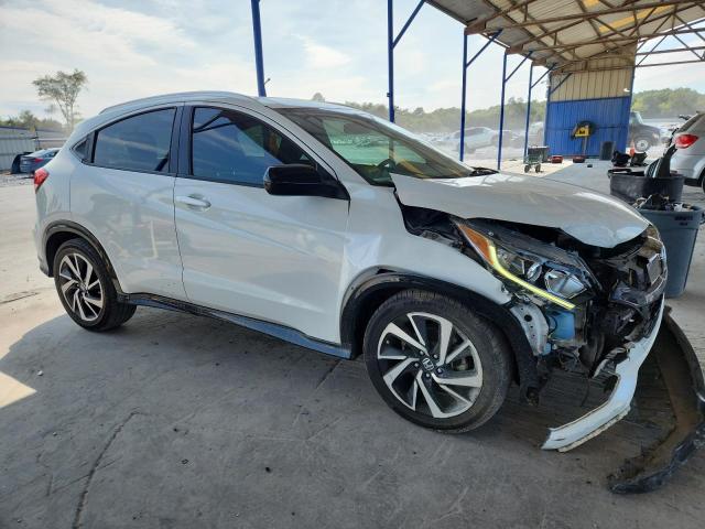3CZRU5H18KM723742 - 2019 HONDA HR-V SPORT أبيض صورة 4
