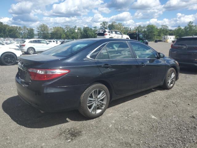 4T1BF1FK2HU305389 - 2017 TOYOTA CAMRY LE 黑色 照片 3