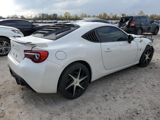 JF1ZNAE17L8752113 - 2020 TOYOTA 86 GT WHITE photo 3