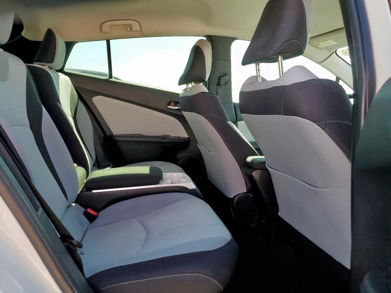 JTDKARFP1K3116100 - 2019 TOYOTA PRIUS PRIM 白色 照片 10