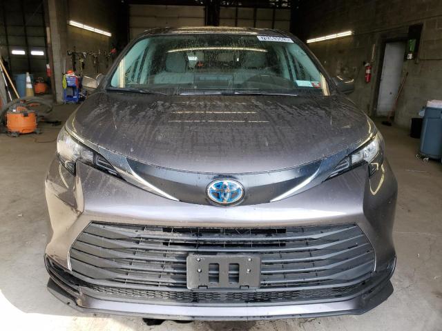 5TDKRKEC8PS166271 - 2023 TOYOTA SIENNA LE GRAY photo 5